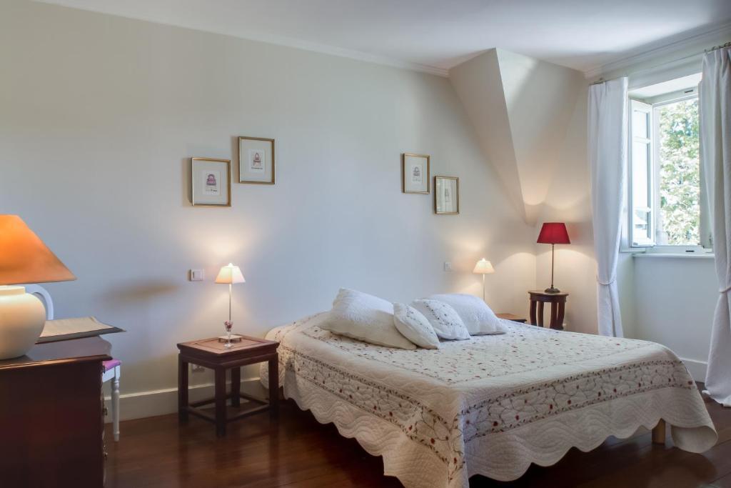 Chambres Au Chateau - Le Clos Des Tourelles Sennecey-le-Grand Room photo